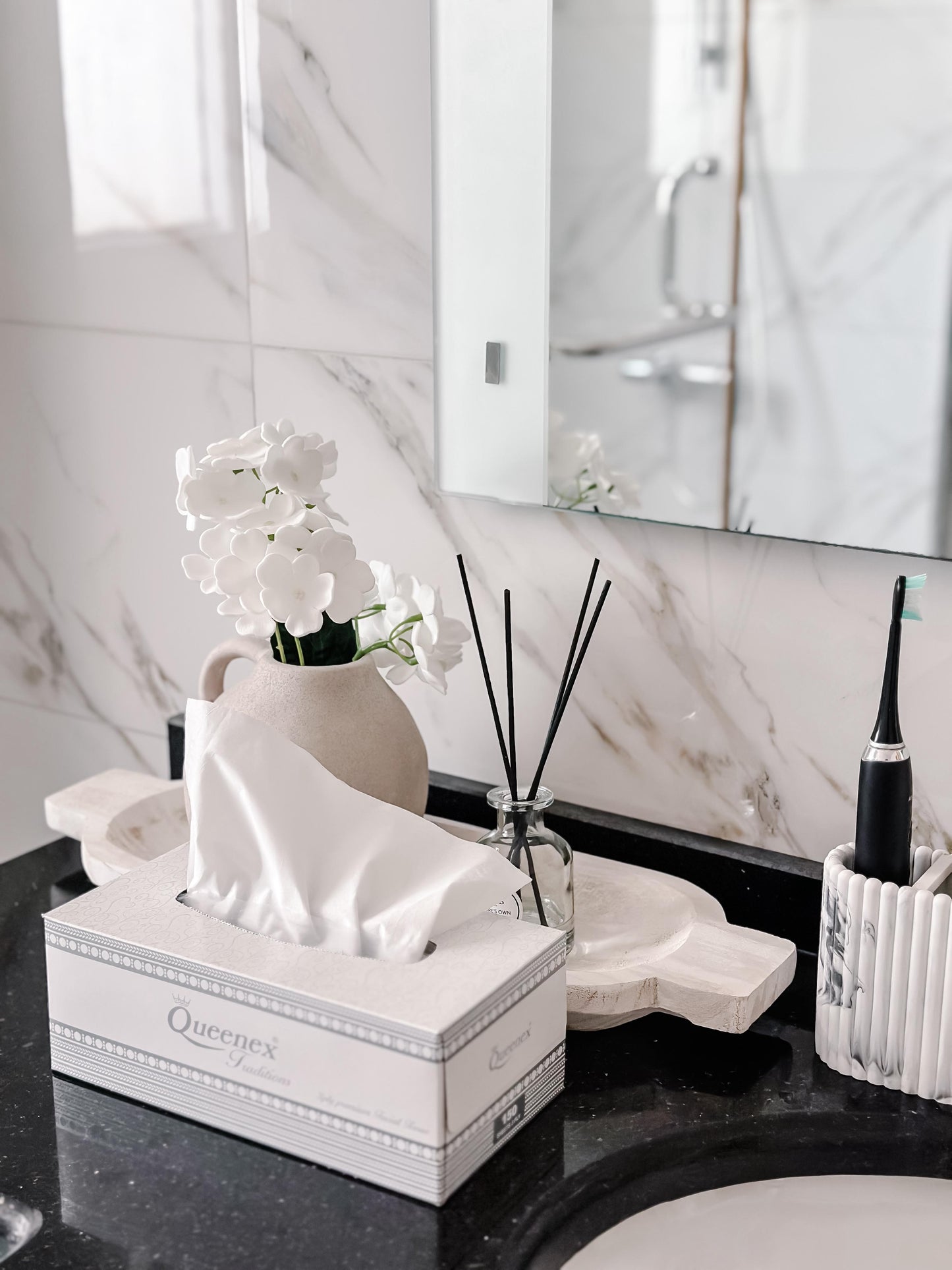 Queenex Ultra Soft Facial Tissues, 150 Tissues per Box, 3-Ply (5-Pack)